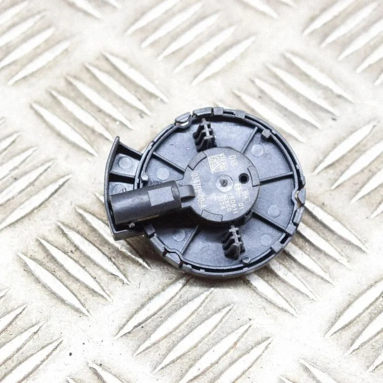 Drošības spilvenu trieciena sensors 103676200A
