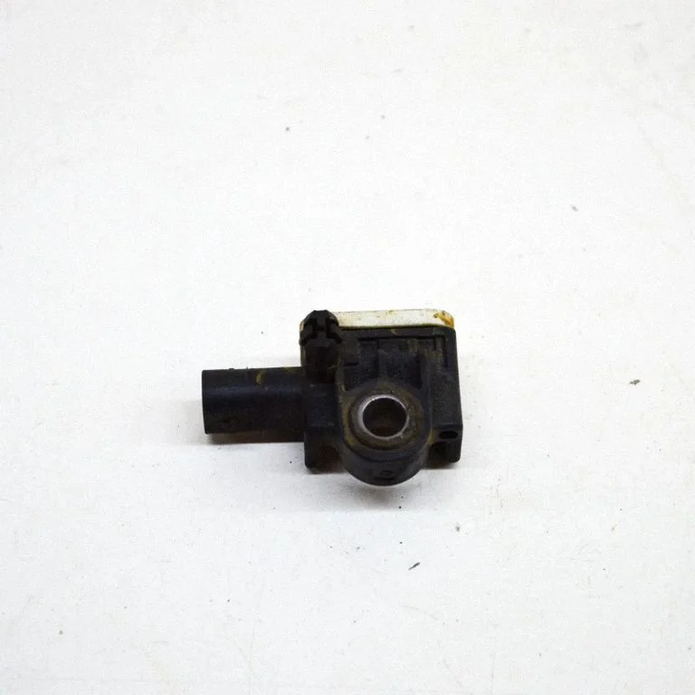 Drošības spilvenu trieciena sensors 56054085AA