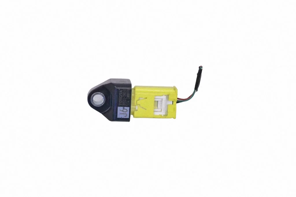 Drošības spilvenu trieciena sensors – Toyota Prius (XW50) (2015-2023)