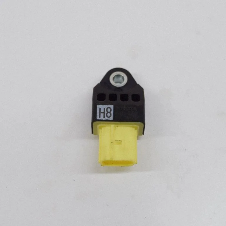 Drošības spilvenu trieciena sensors 898310D060