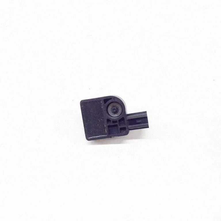 Airbag deployment crash/impact sensor – Tesla Model S (2012-)