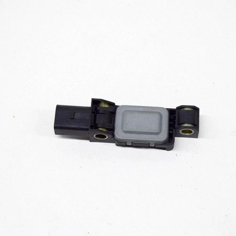 Drošības spilvenu trieciena sensors 4B0959643C