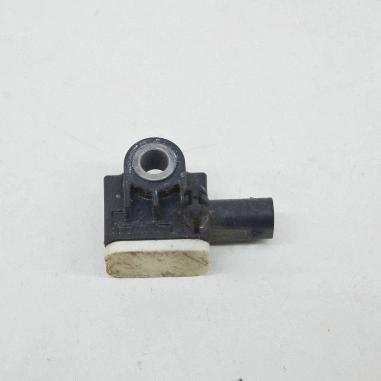Drošības spilvenu trieciena sensors 4H0959651A