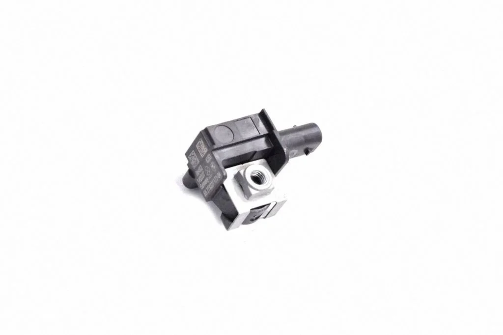 Drošības spilvenu trieciena sensors – BMW X4 F26 (2014-2017)