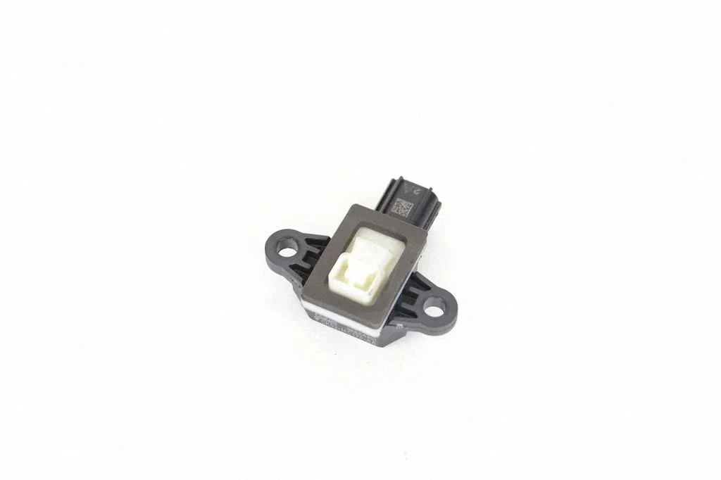 Drošības spilvenu trieciena sensors CK5214C676AA