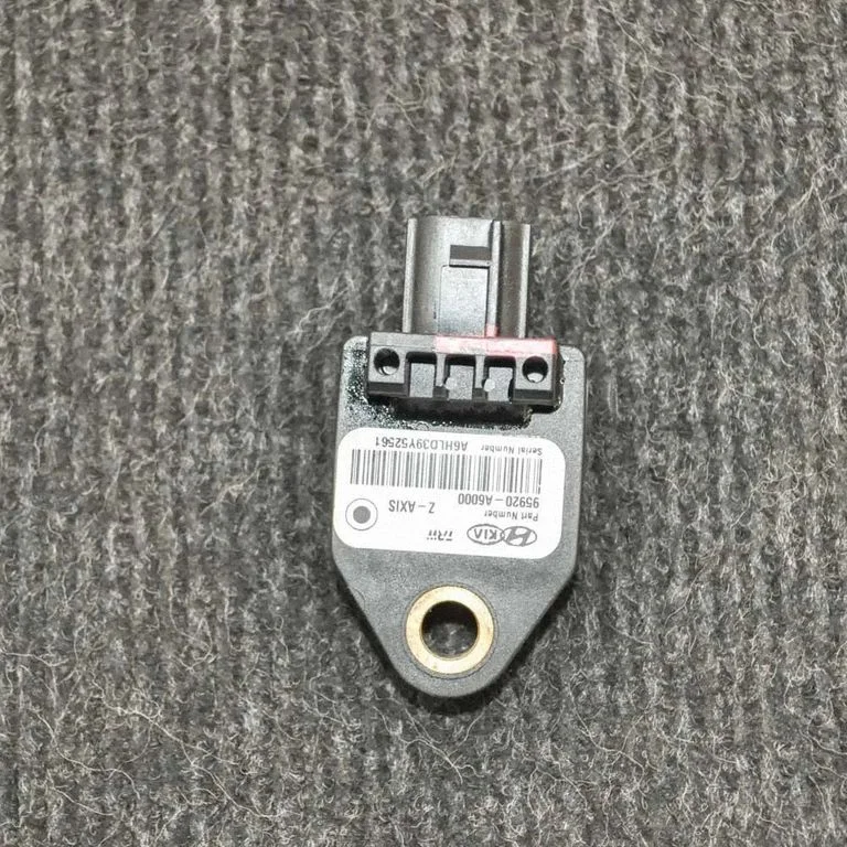 Drošības spilvenu trieciena sensors – KIA Ceed (2012-2018)