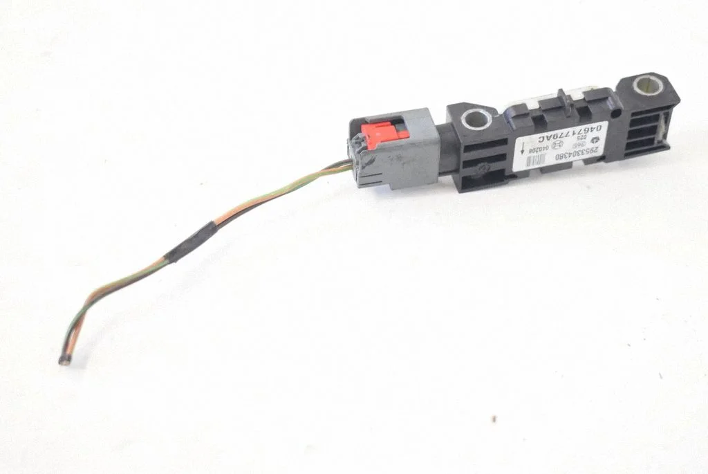 Drošības spilvenu trieciena sensors 04671779AC