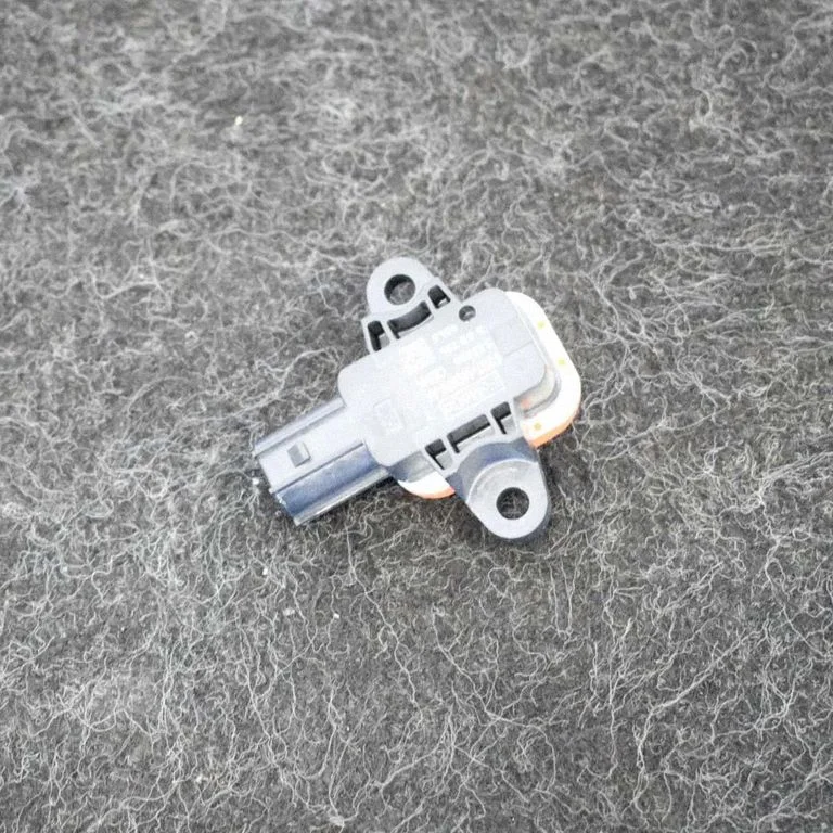 Drošības spilvenu trieciena sensors – Ford Kuga II (2013-2019)