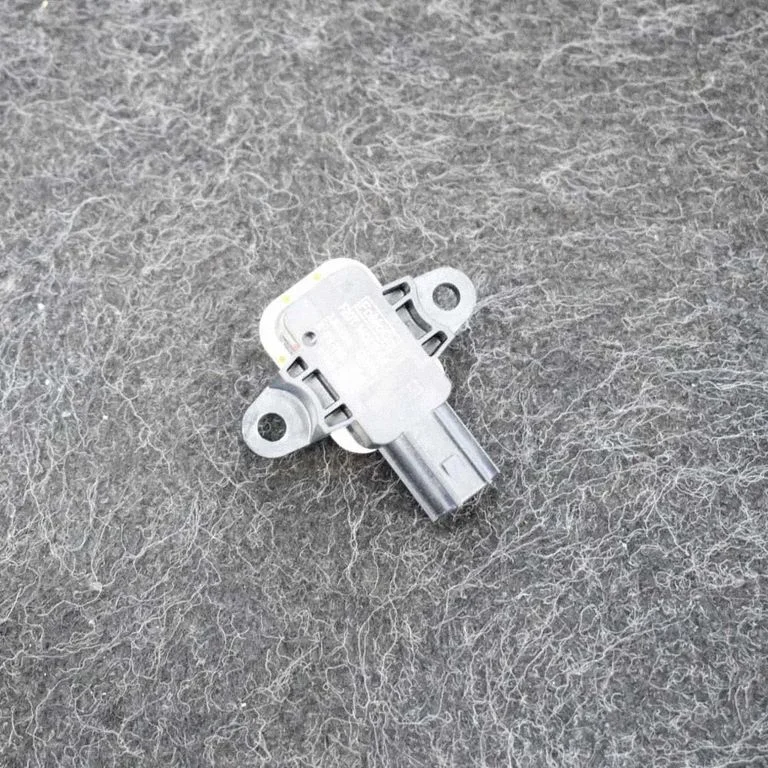 Drošības spilvenu trieciena sensors – Ford Kuga II (2013-2019)