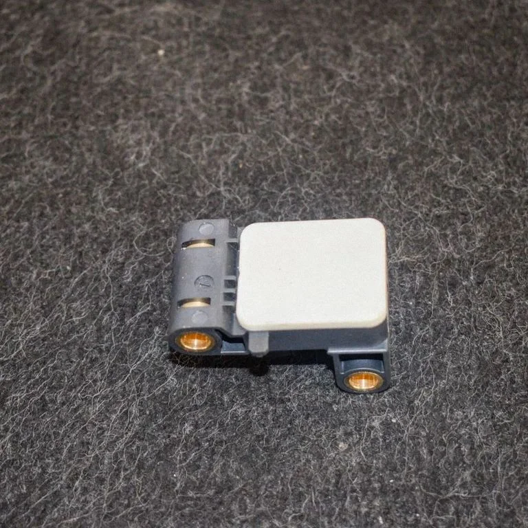 Drošības spilvenu trieciena sensors – BMW 3. sērija E92 E93 (2005-2014)