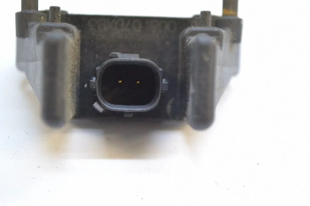 Drošības spilvenu trieciena sensors 8917345050