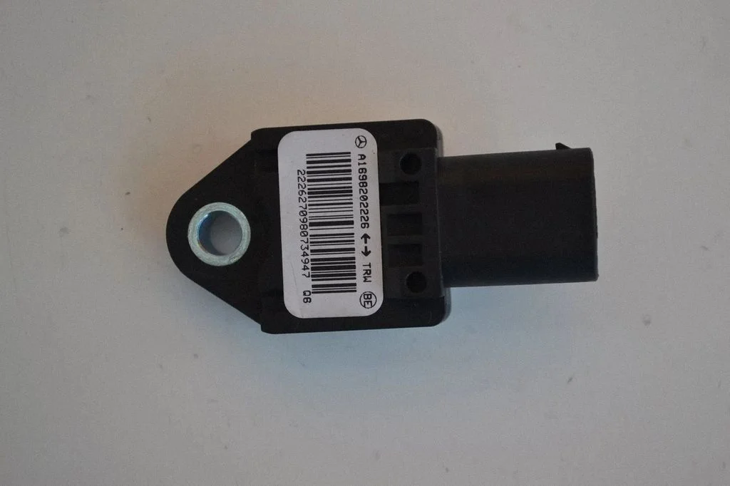 Airbag deployment crash/impact sensor – Mercedes-Benz A-Class W169 (2004-2012)
