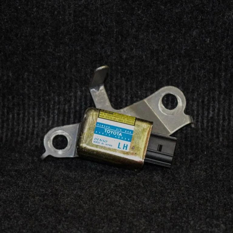 Drošības spilvenu trieciena sensors – Toyota RAV 4 (XA20) (2000-2005)