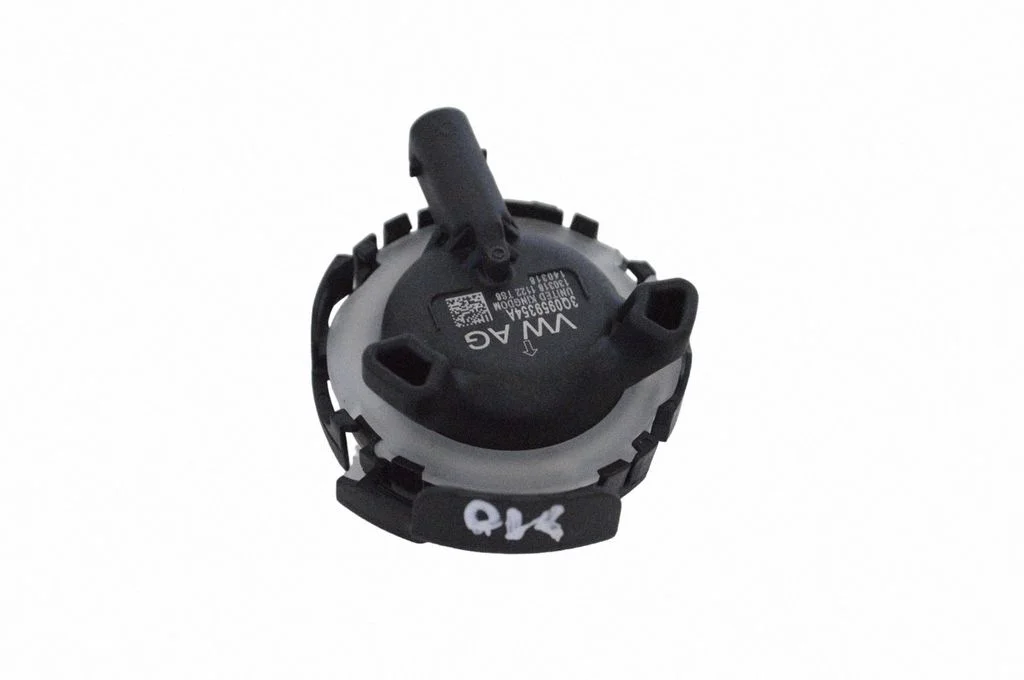 Airbag deployment crash/impact sensor – Volkswagen Passat B7 USA (2012-2019)