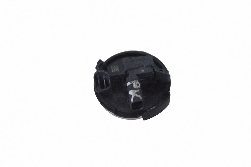 Airbag deployment crash/impact sensor – Volkswagen e-Golf (2014-)