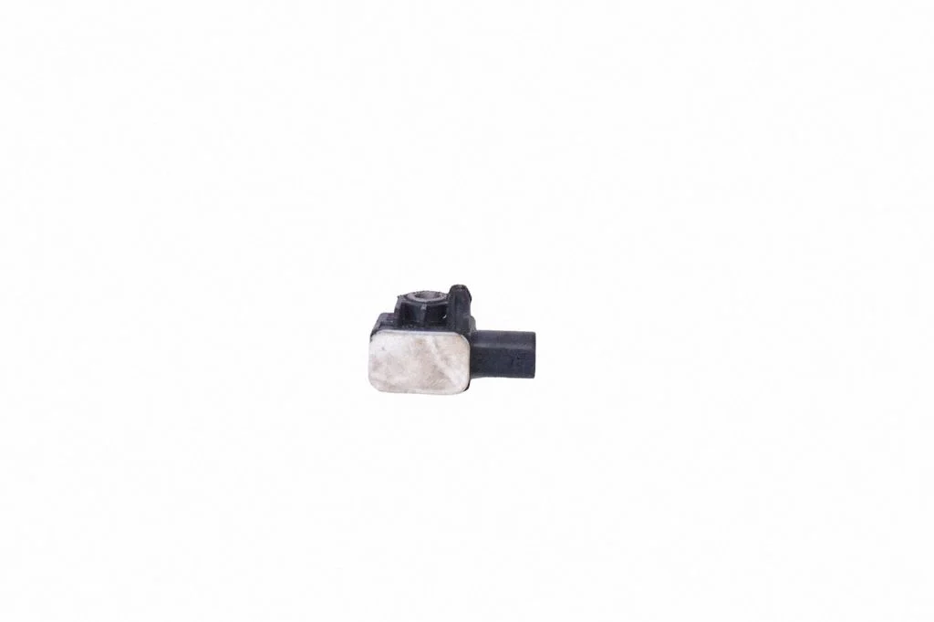 Airbag deployment crash/impact sensor – Audi A6 S6 C7 4G (2011-2018)