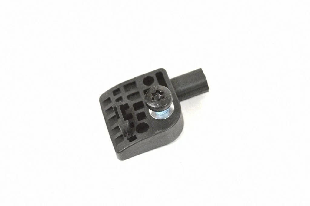 Airbag deployment crash/impact sensor – Tesla Model S (2012-)
