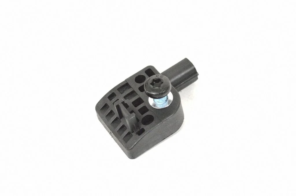 Airbag deployment crash/impact sensor – Tesla Model S (2012-)