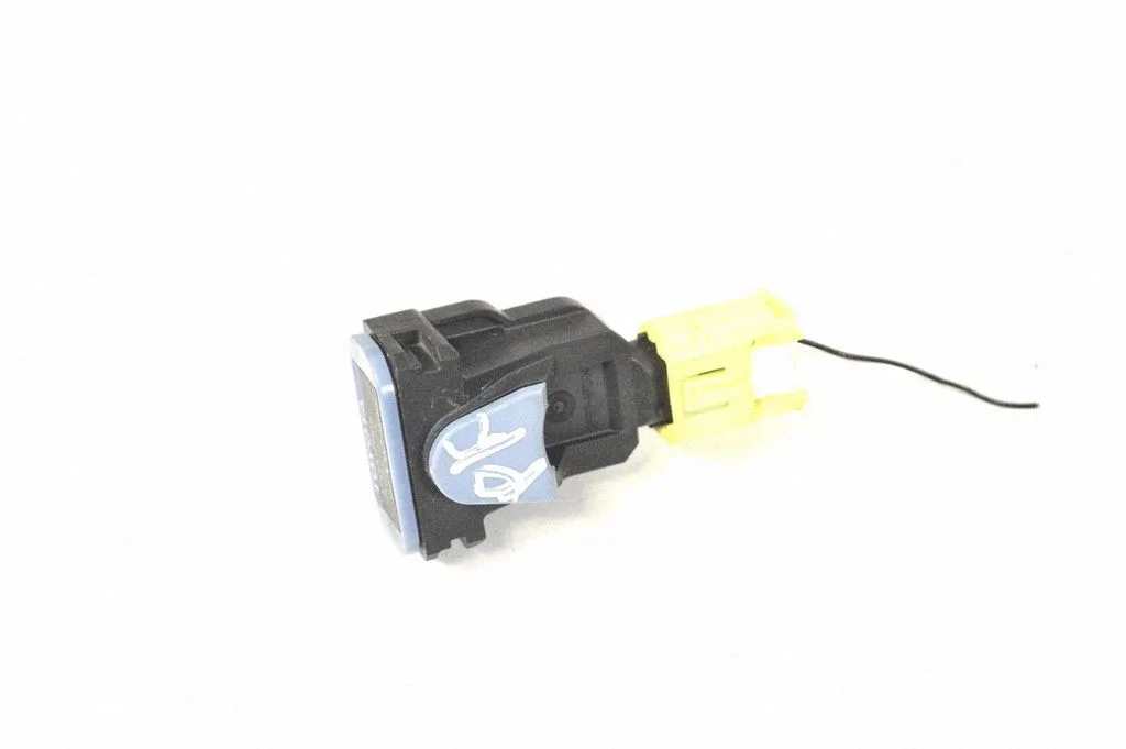 Drošības spilvenu trieciena sensors 8983AF4010