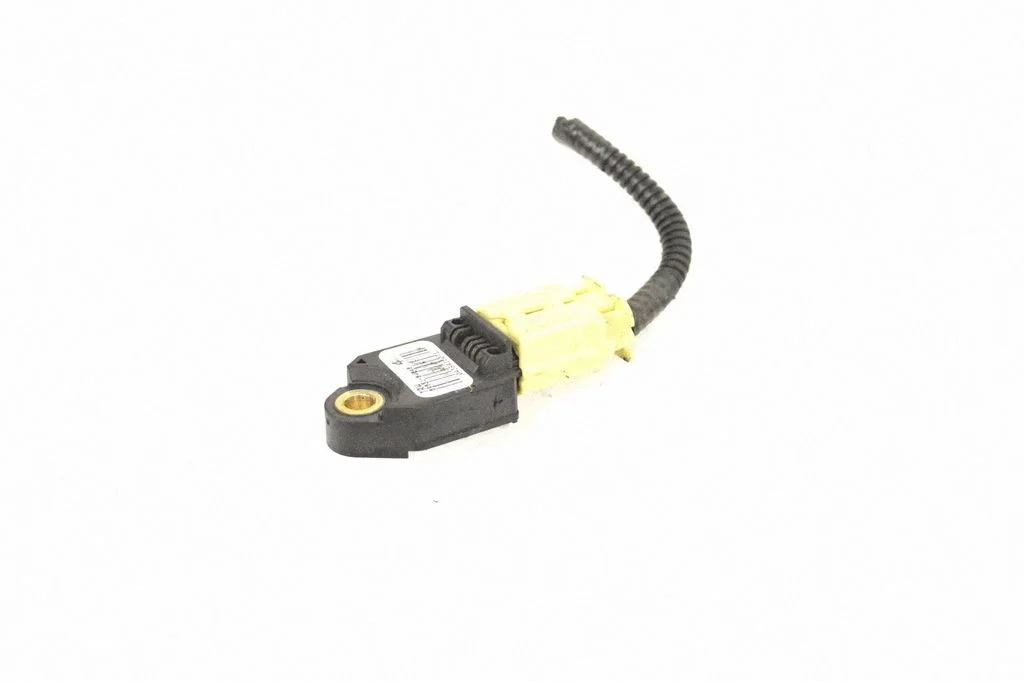 Drošības spilvenu trieciena sensors 898310W040