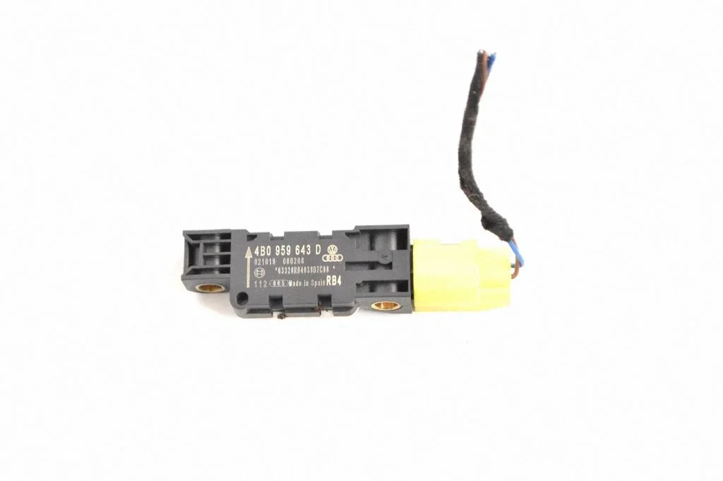 Drošības spilvenu trieciena sensors 4B0959643D