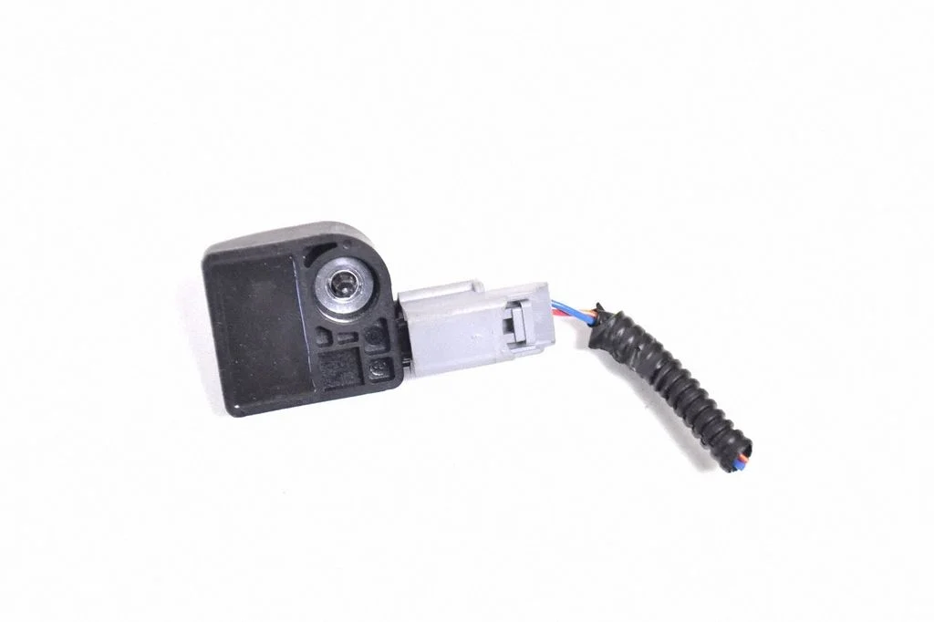 Airbag deployment crash/impact sensor – Tesla Model S (2012-)