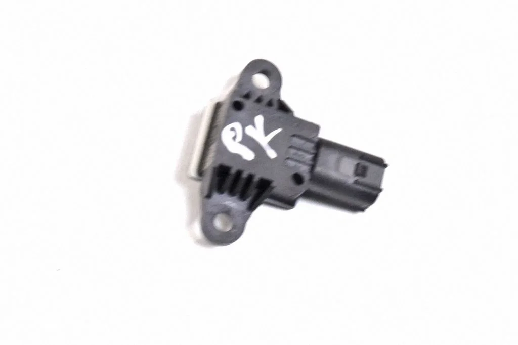 Drošības spilvenu trieciena sensors BJ3214C676AA