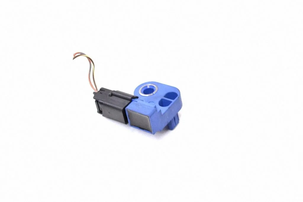 Drošības spilvenu trieciena sensors V8X2314B345AB