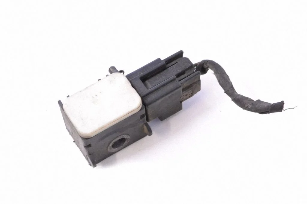 Airbag deployment crash/impact sensor 959303L100