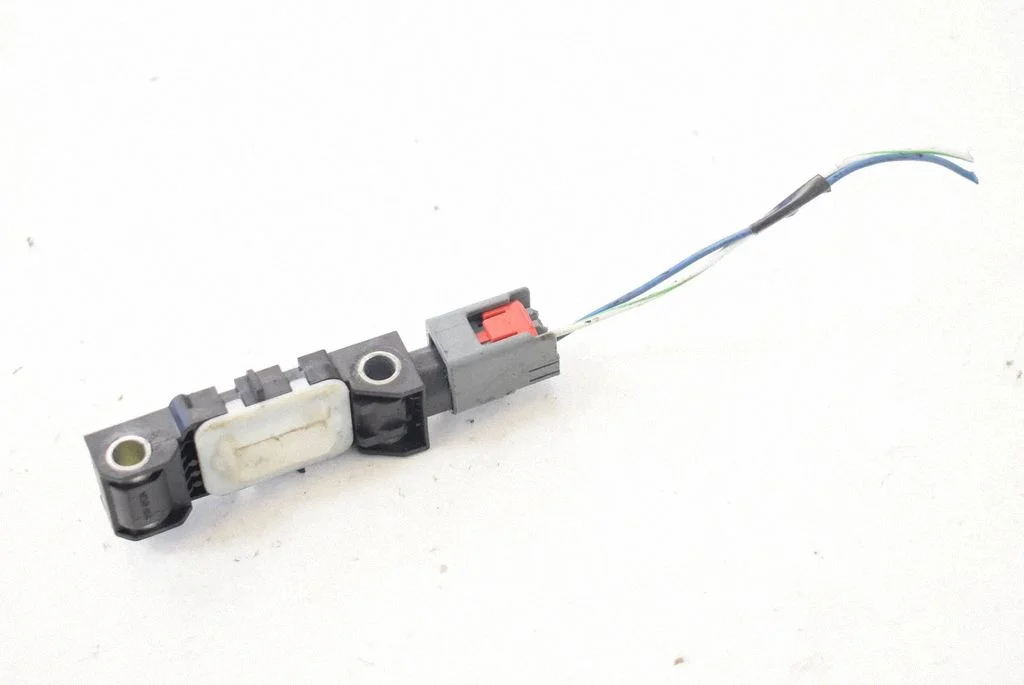 Drošības spilvenu trieciena sensors 04671779AC