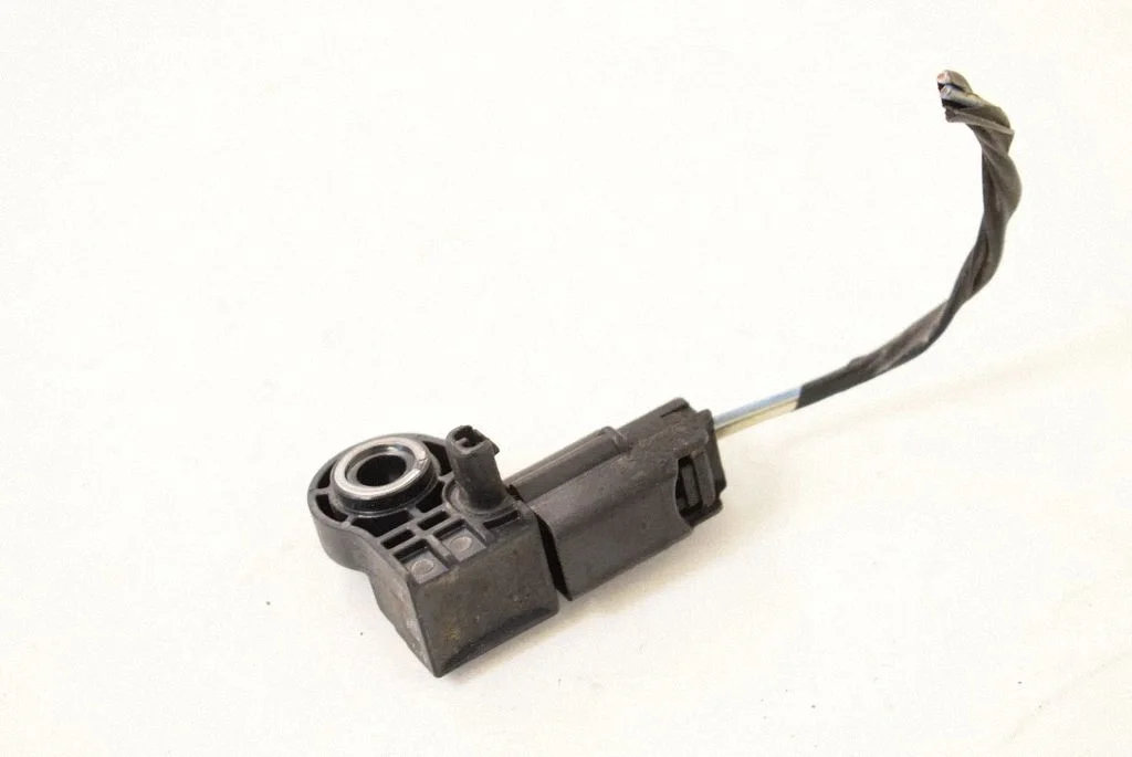 Drošības spilvenu trieciena sensors FH2214B006AA