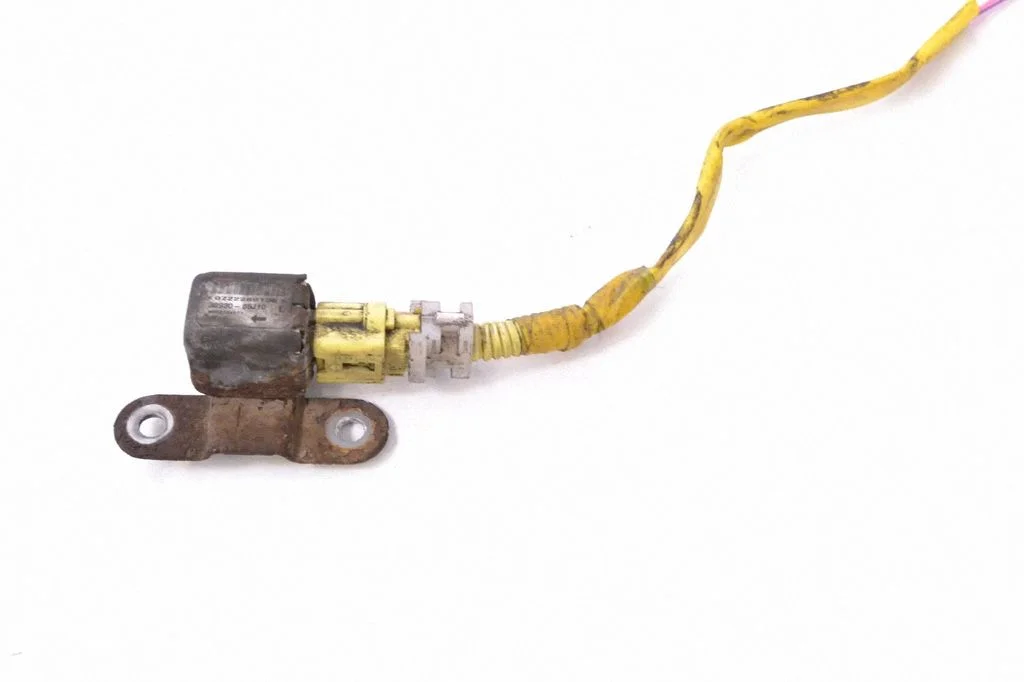 Drošības spilvenu trieciena sensors 3893065J10