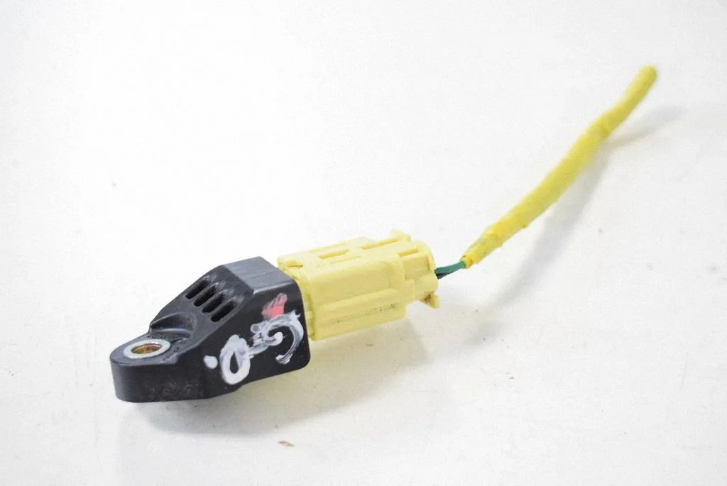 Drošības spilvenu trieciena sensors 98237AG000
