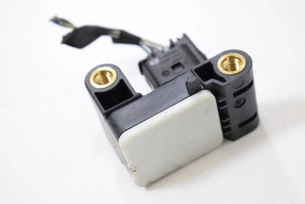 Drošības spilvenu trieciena sensors 6911003