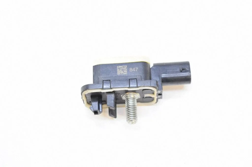 Airbag deployment crash/impact sensor – BMW 3 Series F30 F35 F31 (2012-2018)