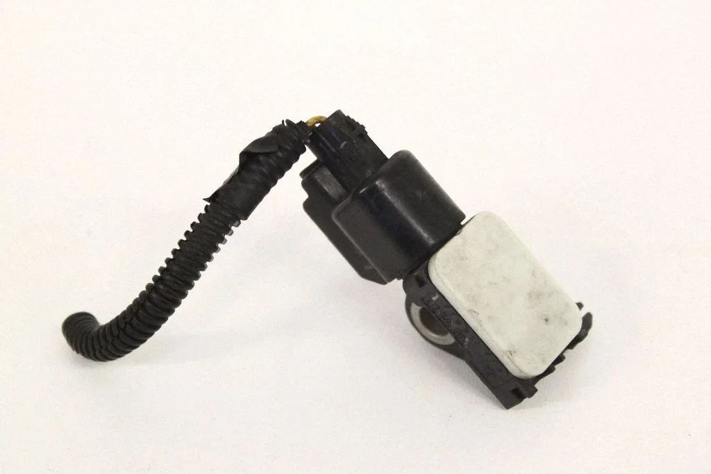 Drošības spilvenu trieciena sensors – Volvo XC70 (2008-2013)