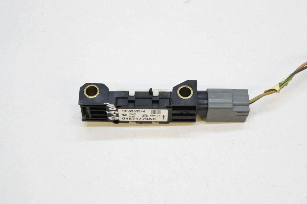Drošības spilvenu trieciena sensors 1306303544