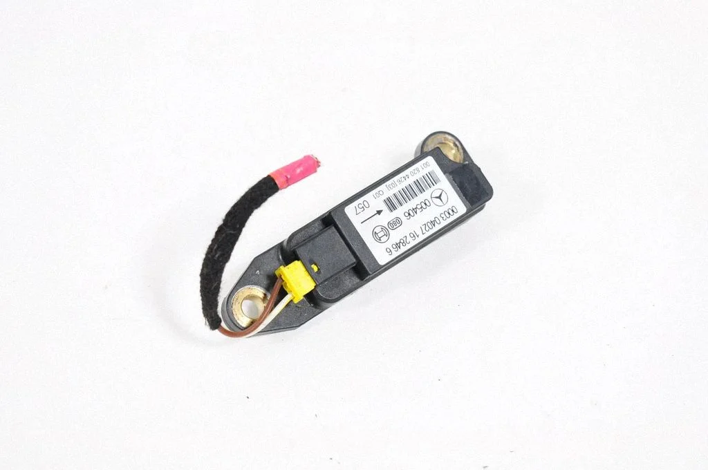 Drošības spilvenu trieciena sensors A0018204426