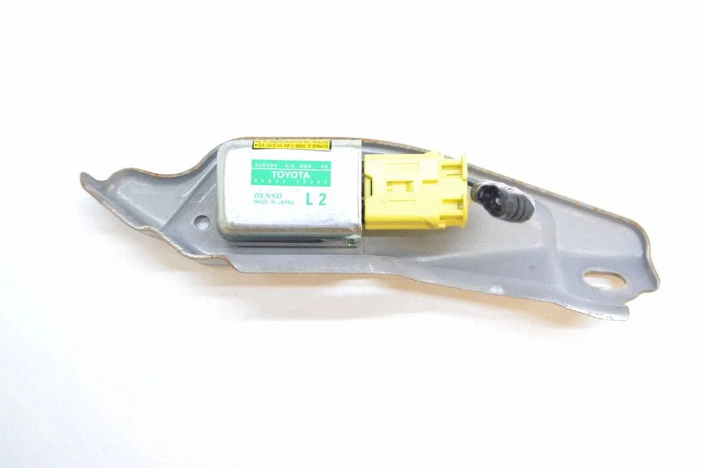Airbag deployment crash/impact sensor – Lexus GS 300 350 430 450H (2005-2012)
