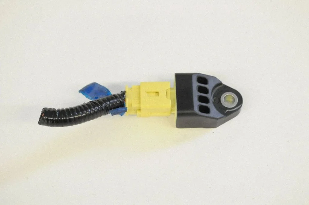 Drošības spilvenu trieciena sensors 98237FG000