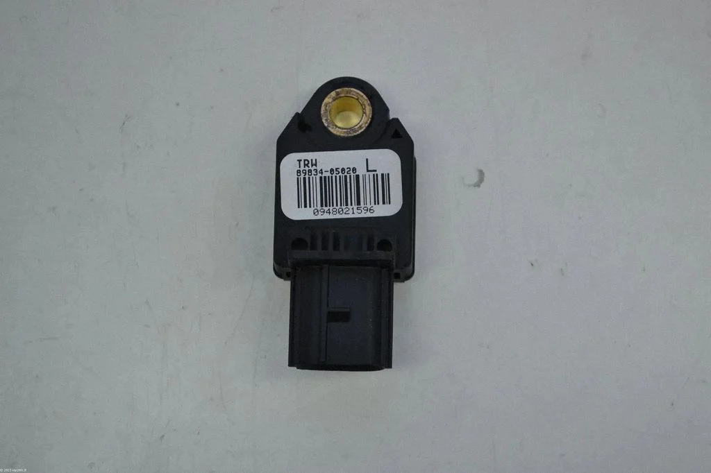 Drošības spilvenu trieciena sensors – Toyota Avensis T250 (2006-2009)