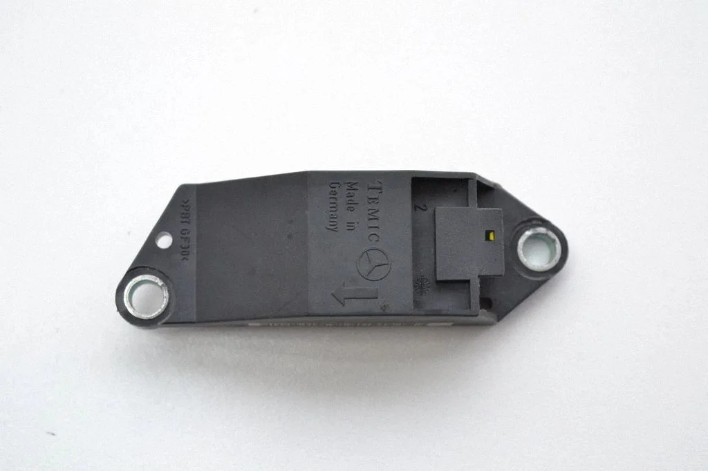 Drošības spilvenu trieciena sensors – Mercedes-Benz E klase W211 (2002-2009)