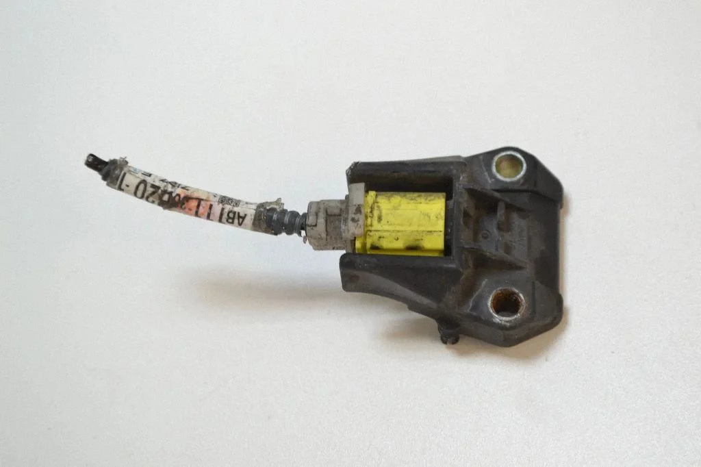 Drošības spilvenu trieciena sensors 8917345050