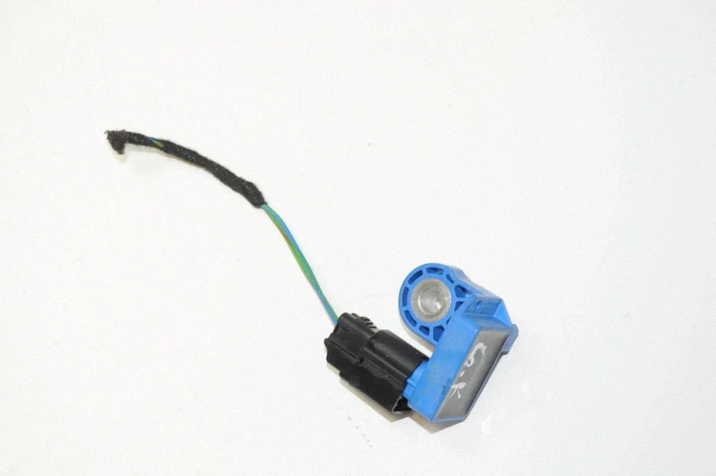 Drošības spilvenu trieciena sensors 8X2314B345
