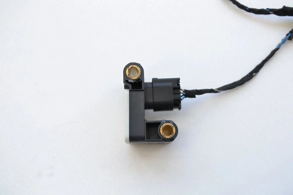 Drošības spilvenu trieciena sensors – BMW 3. sērija E92 E93 (2005-2014)