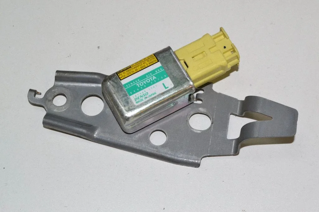 Drošības spilvenu trieciena sensors – Lexus GS 300 350 430 450H (2005-2012)