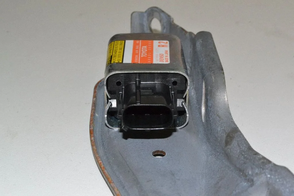 Drošības spilvenu trieciena sensors – Lexus GS 300 350 430 450H (2005-2012)