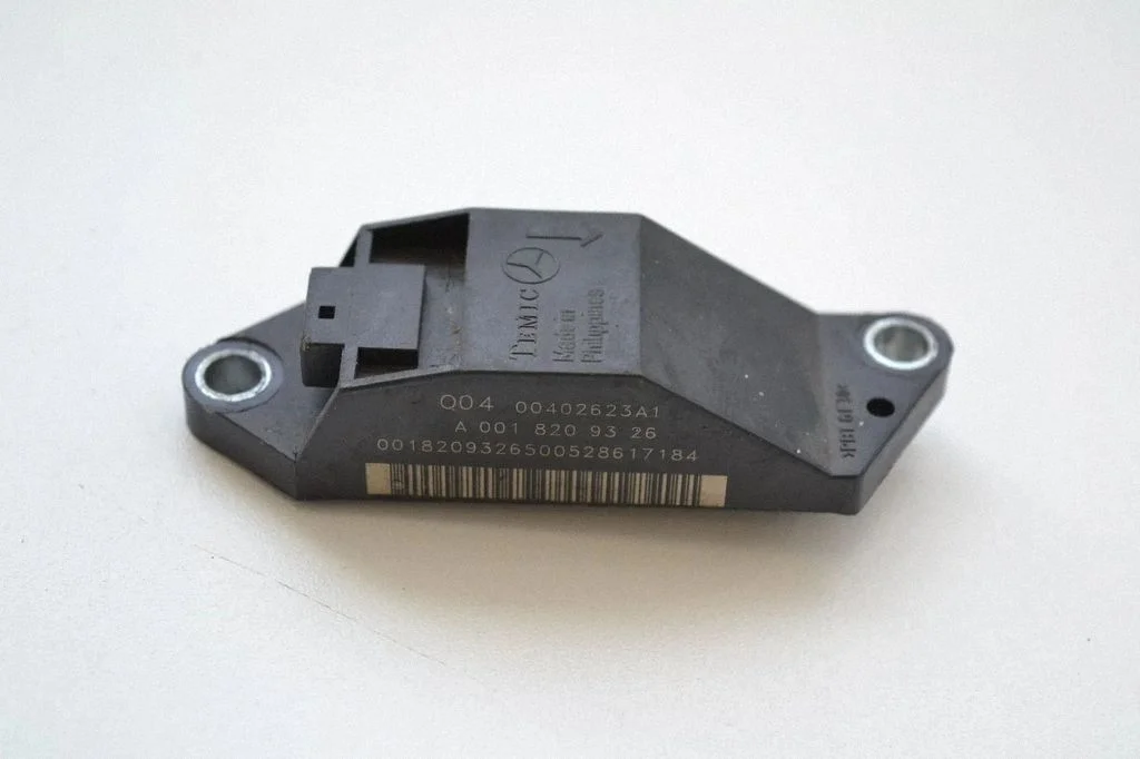Drošības spilvenu trieciena sensors – Mercedes-Benz SL klase R230 (2001-2012)