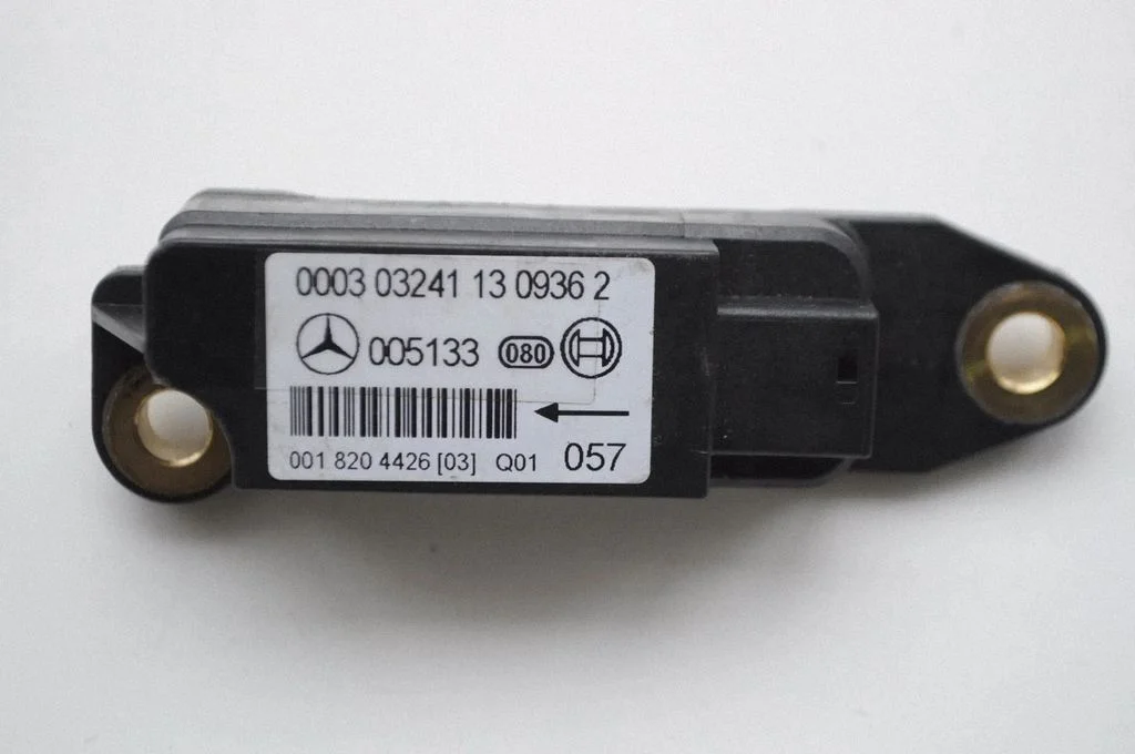 Airbag deployment crash/impact sensor – Mercedes-Benz CLK-Class A209 C209 (2002-2009)