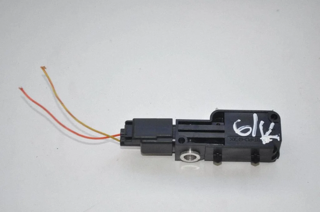 Drošības spilvenu trieciena sensors – Jaguar XJ X350 (2003-2009)